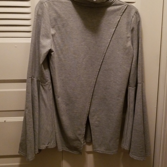 NWT Godshield turtleneck top w/bell sleeves Sz. M - Picture 2 of 7